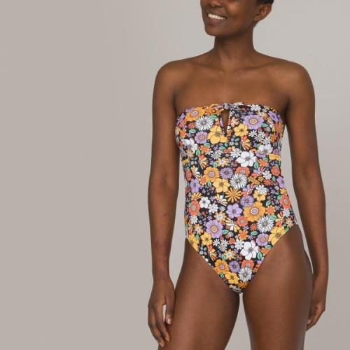 Bañador de una pieza corte bustier con estampado de flores