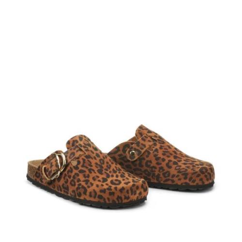 Mules zuecos de piel con estampado de leopardo